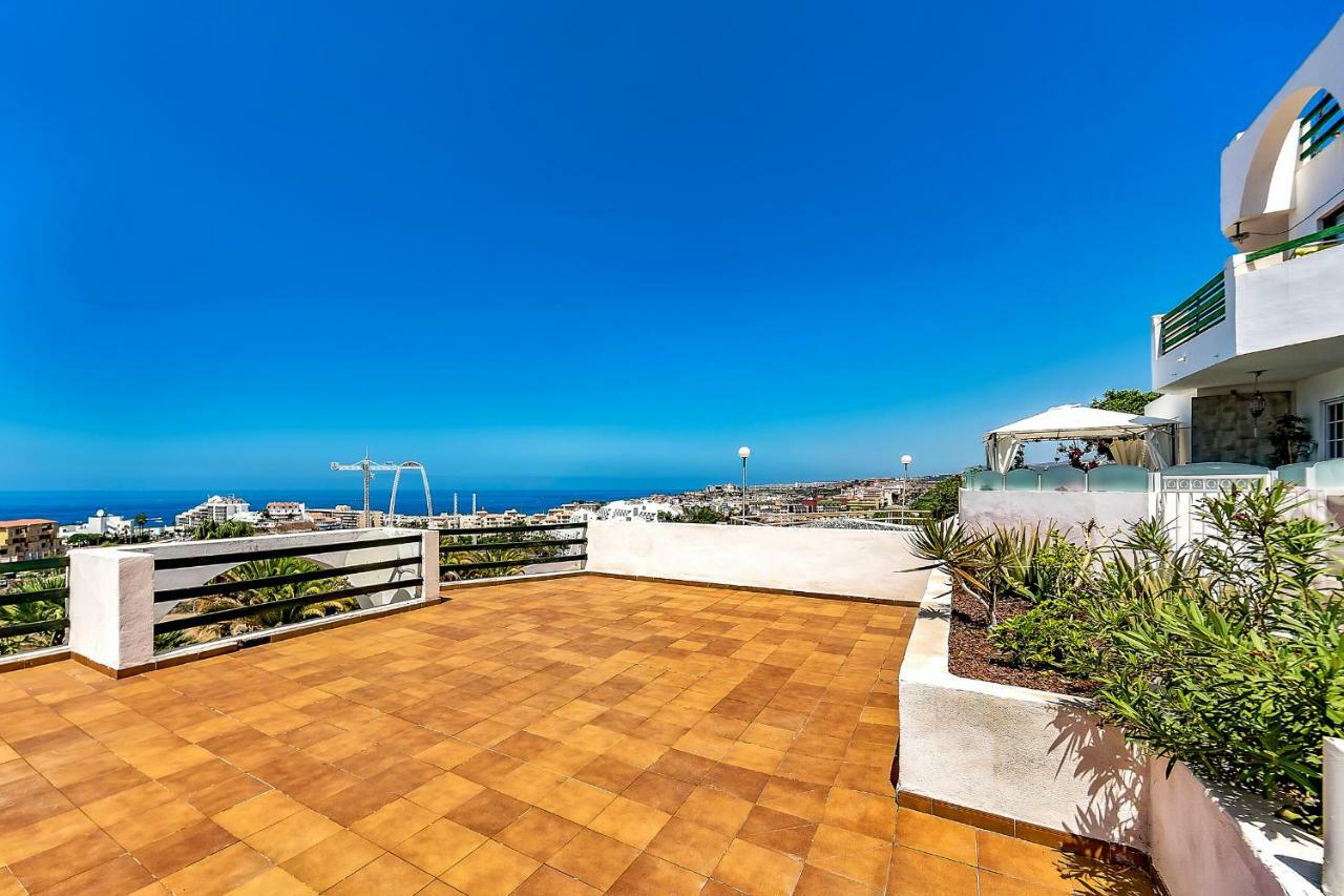 Апартаменты Atalaya Court Адехе Экстерьер фото